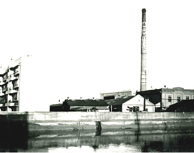 1958 年(昭和 33 年)マーキング用フェルトペン先、本所工場にて生産開始